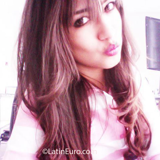 Date this georgeous Mexico girl Lorena from Villahermosa MX827