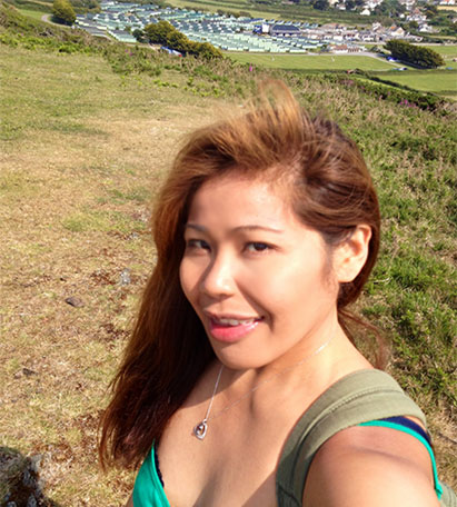 Date this gorgeous United Kingdom girl CJ from London GB703