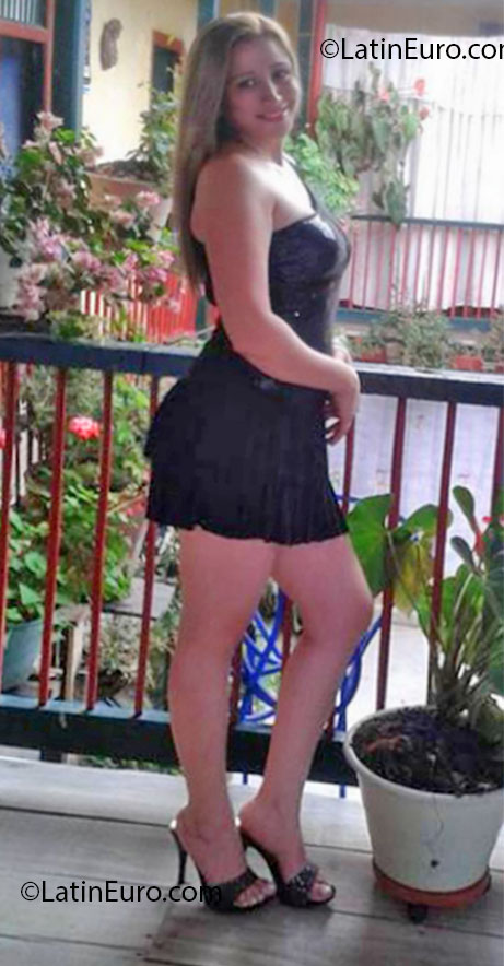 Date this happy Colombia girl Sandra Toro from Tamesis CO11986