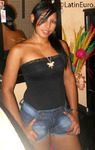stunning Colombia girl Bernarda from Cartagena CO12058
