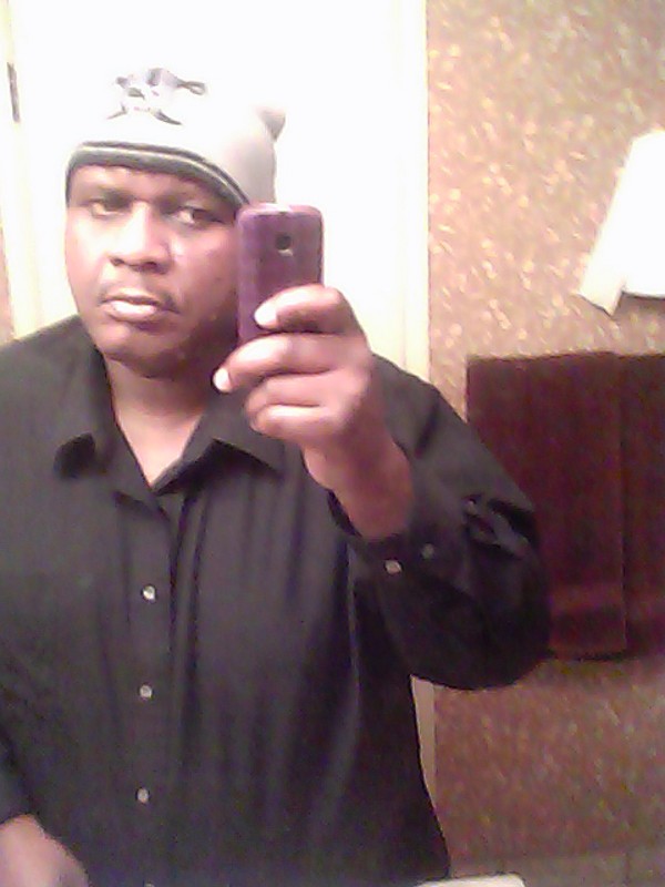 Date this sultry United States man SHAN from Sacramento US13924