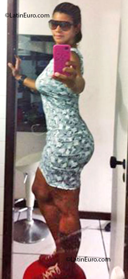Date this cute Brazil girl Maihira from Salvador BR7490