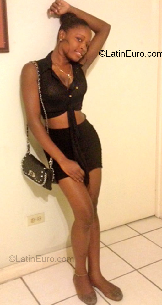 Date this beautiful Jamaica girl Jamaican from Montego Bay JM1074