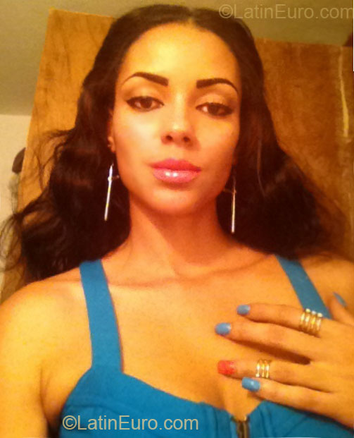 Date this exotic Jamaica girl Paris from Montego Bay JM1046