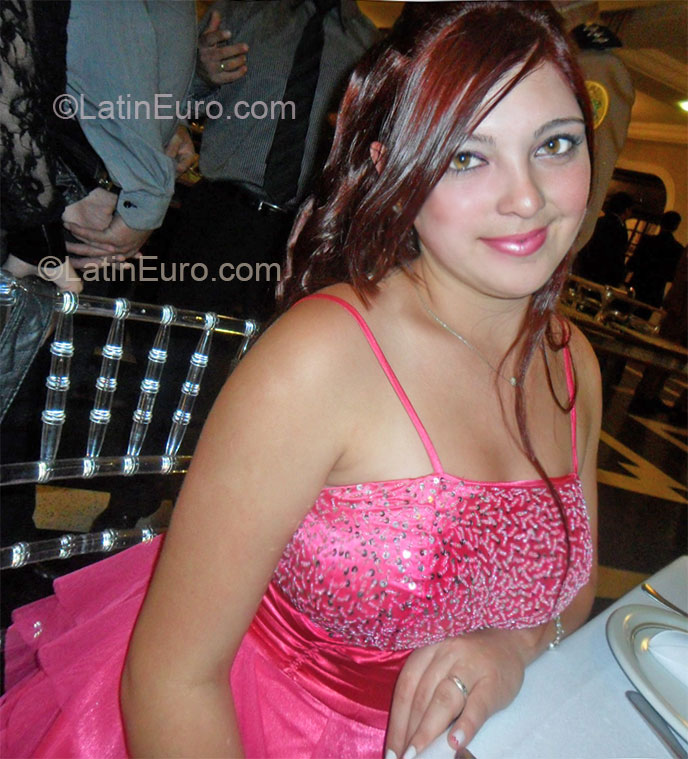 Date this beautiful Brazil girl Barbara from Pinhais BR7547