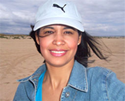 Date this happy Dominican Republic girl Ambar ventura from Santo Domingo DO14783