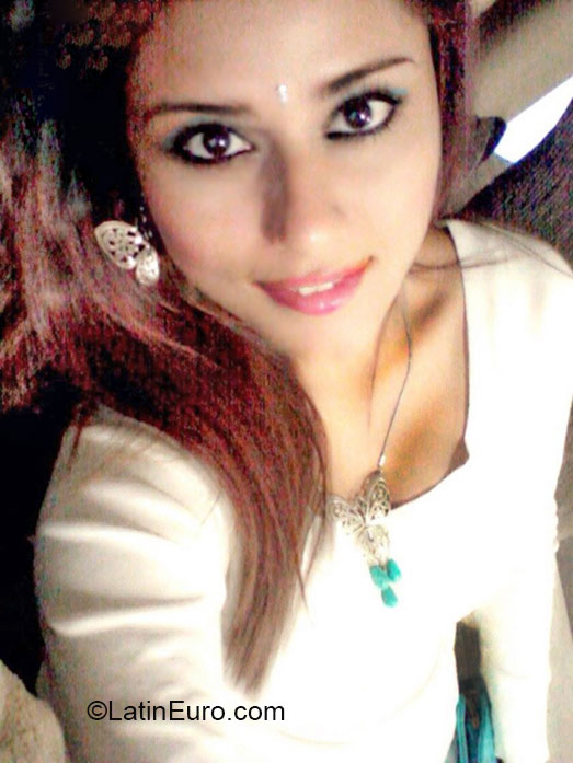 Date this nice looking Mexico girl Argelia from Villahermosa MX1455