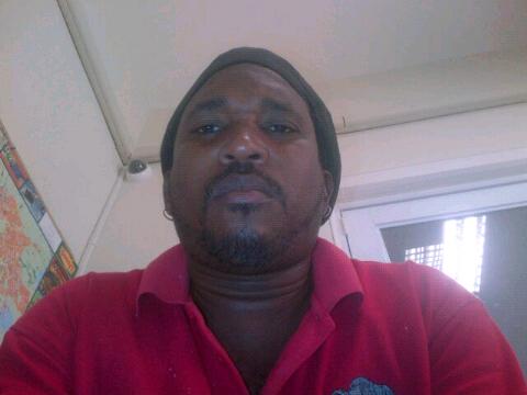 Date this nice looking Curacao man Terence from Curacao CB7