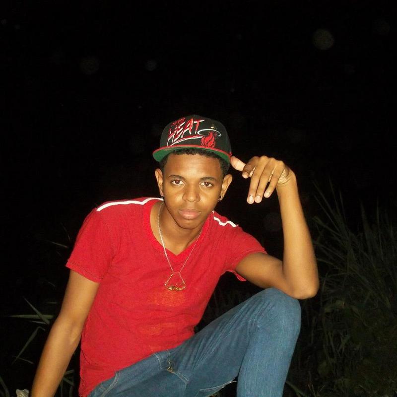 Date this georgeous Dominican Republic man Franklin from Santo Domingo DO15320