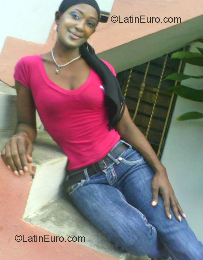 Date this cute Dominican Republic girl Yajairi from Puerto Plata DO15339