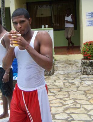 Date this fun Dominican Republic man Felix antonio from Santo Domingo DO15475