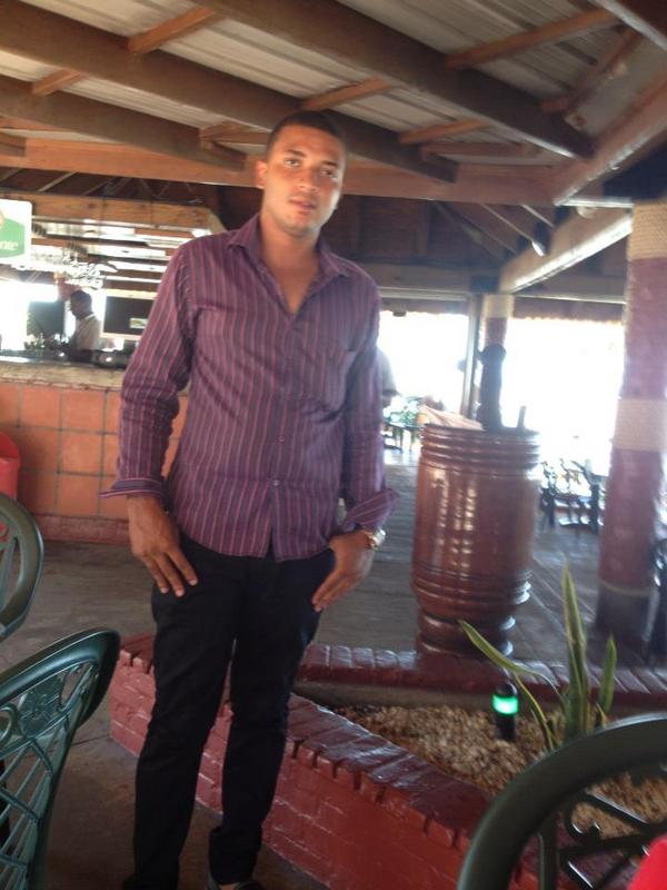 Date this beautiful Dominican Republic man Arturo romero from Santo Domingo DO15479