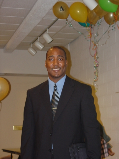 Date this fun United States man Bari from Atlanta US14195