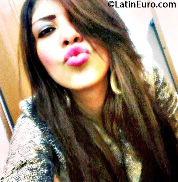 Date this hot Brazil girl Bruna from Tres Lagoas BR7778