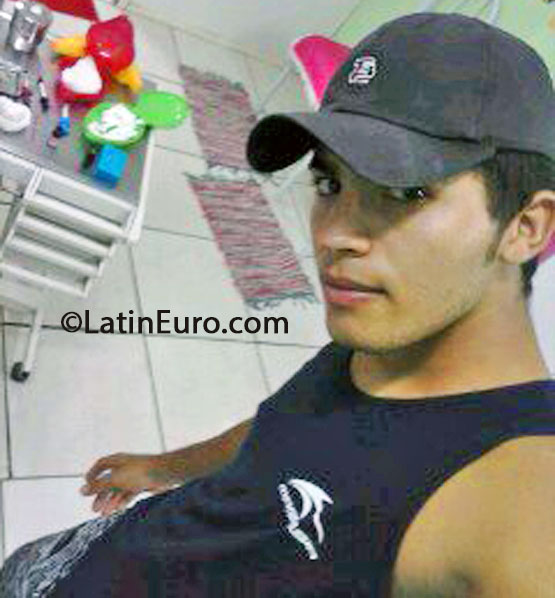 Date this exotic Brazil man Jakson from Ribeiro Goncalves BR7790