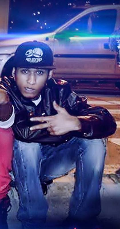 Date this foxy Colombia man Yeferson from Medellin CO12991