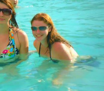 Date this nice looking Brazil girl Josiani from Kalore BR7821