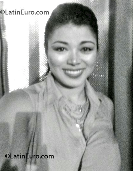 Date this georgeous Colombia girl Heidy from Pereira CO13143