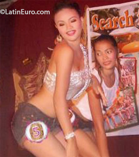 Date this sensual Philippines girl Gezel from Davao PH569