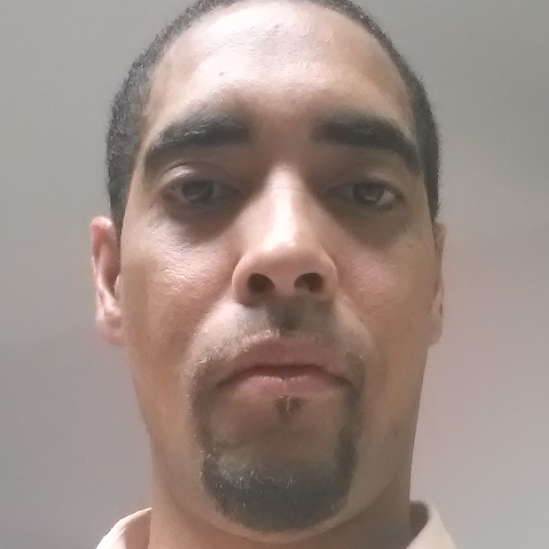 Date this young United States man Dnaugles from Washington US14326