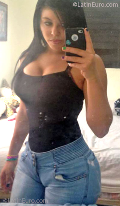 Date this fun Dominican Republic girl Orquidi from Santo Domingo DO16368