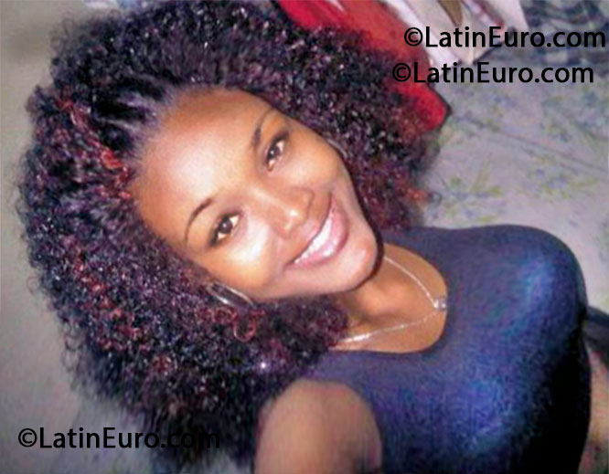 Date this young Dominican Republic girl Maite from Santo Domingo DO40427