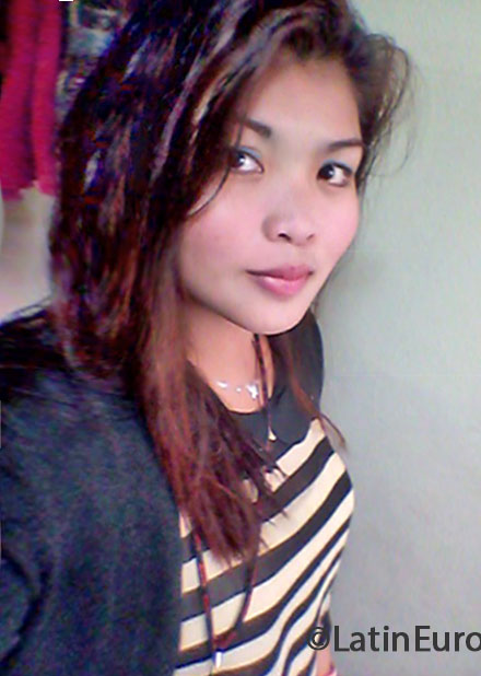 Date this stunning Philippines girl Harlene from Manila PH574