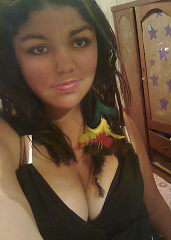 Date this hard body Brazil girl Adriane from Cambara Do Sul BR7929