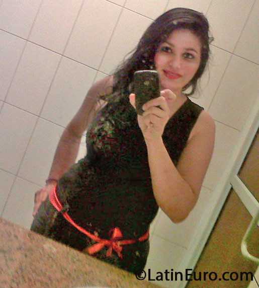 Date this exotic Honduras girl Yerina from Puerto Cortes HN858
