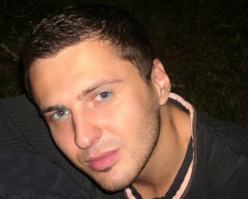Date this foxy Russia man Demis from MOSKOW RU40