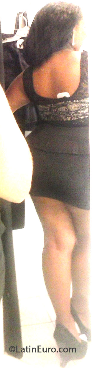 Date this lovely Brazil girl Evelyn from Rio De Janeiro BR7942
