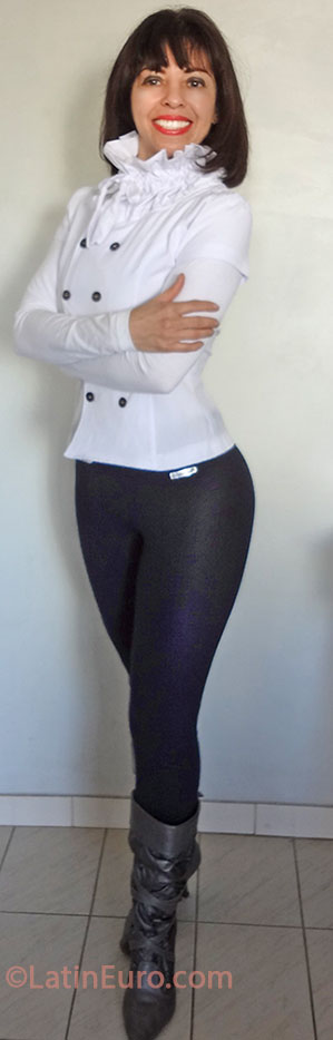 Date this delightful Brazil girl Marcia from Curitiba BR7963