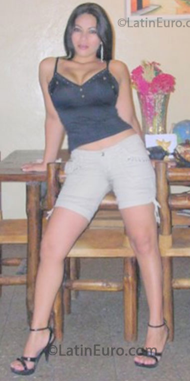 Date this hard body Honduras girl Eva from Tegucigalpa HN864