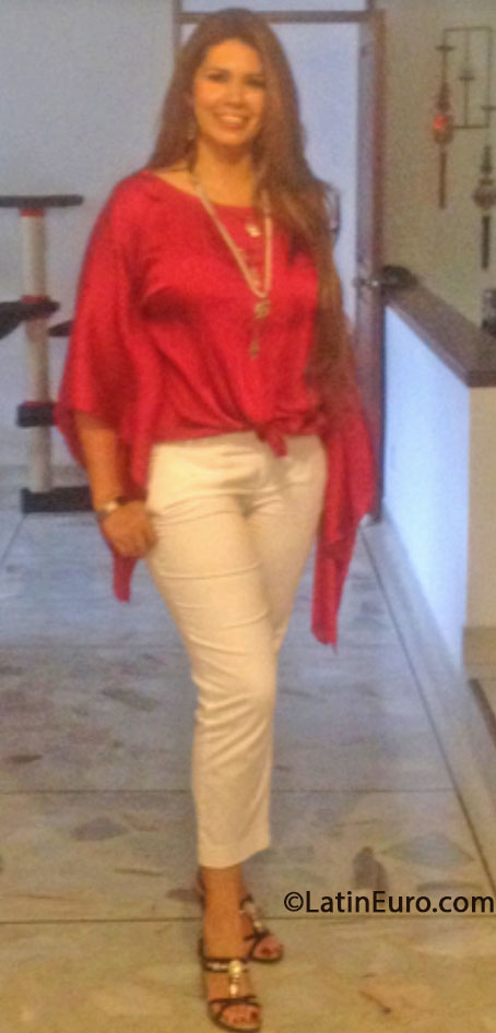 Date this athletic Colombia girl Paula from Cali CO13741