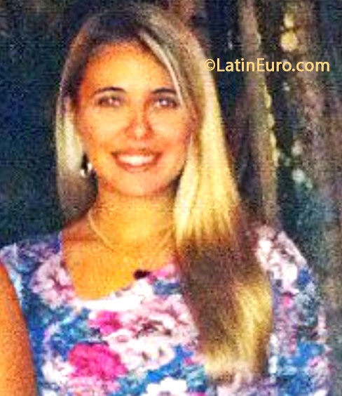 Date this foxy Brazil girl Monique from Manaus BR8057