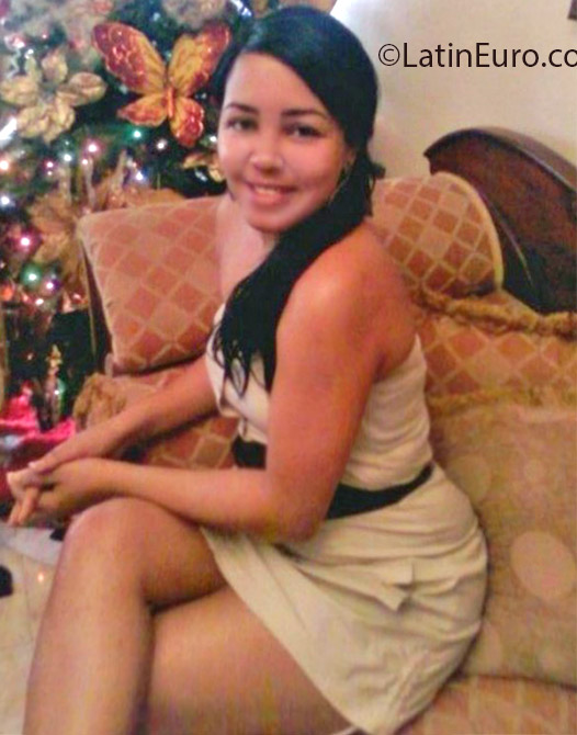 Date this good-looking Dominican Republic man Kathy from Santo Domingo DO17075