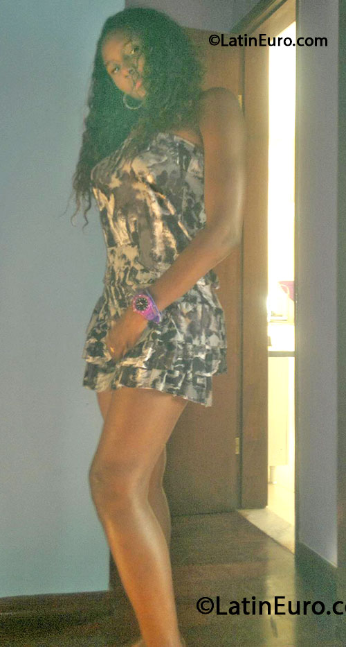 Date this beautiful Brazil girl Ana from Vassouras BR8122