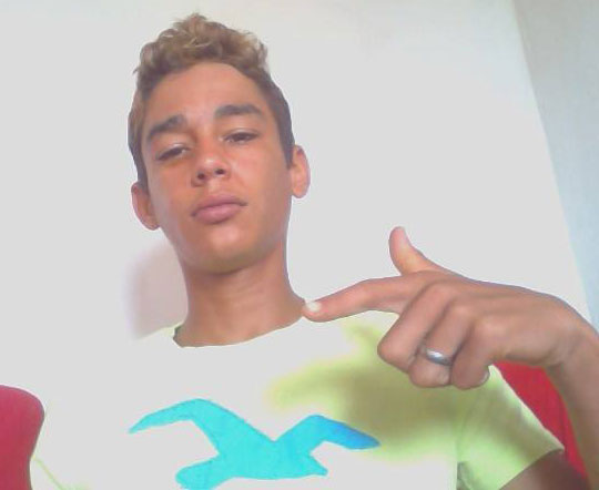 Date this funny Brazil man Wilker from Concelheiro Pena BR8160