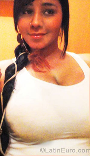 Date this georgeous Brazil girl Natasha from Barrinha BR8219