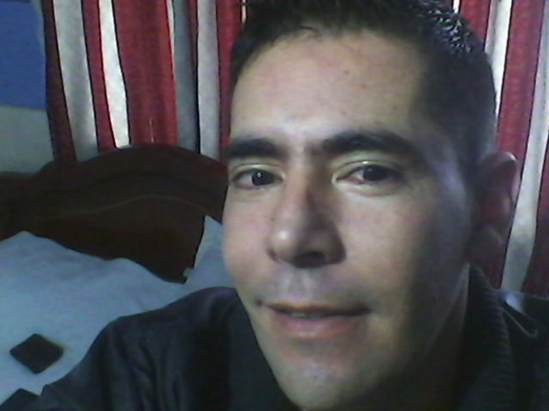 Date this hard body Colombia man Fernando 40 from Mosquera CO14487