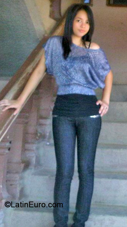 Date this funny Honduras girl Nohami from San Pedro Sula HN903