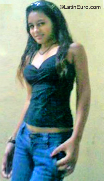 Date this fun Venezuela girl Andritha from Caracas VE114