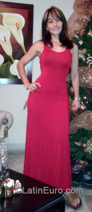 Date this hard body Colombia girl Beatriz from Cartagena CO14553