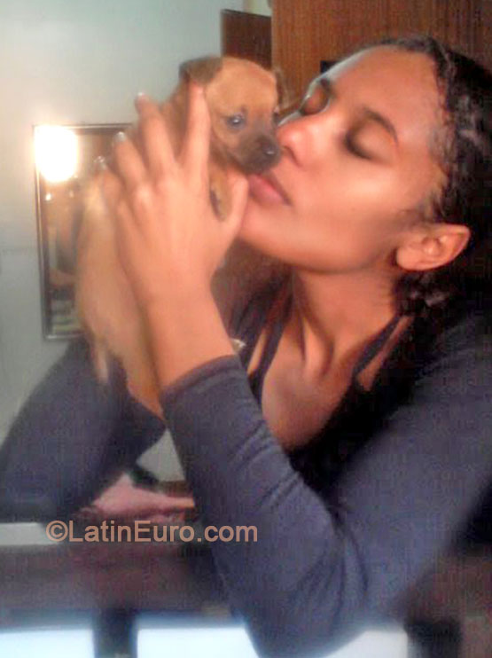 Date this tall Brazil girl Veronica from Cambe BR8306