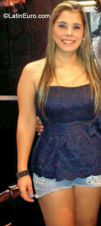 Date this athletic Venezuela girl Alejandra from Guayana region VE117