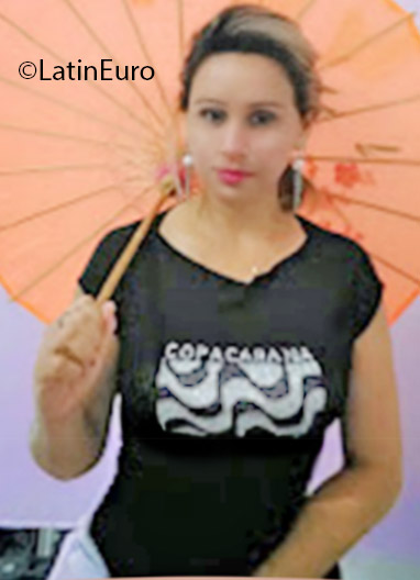 Date this gorgeous Brazil girl Lyssandra from Macapa BR8331