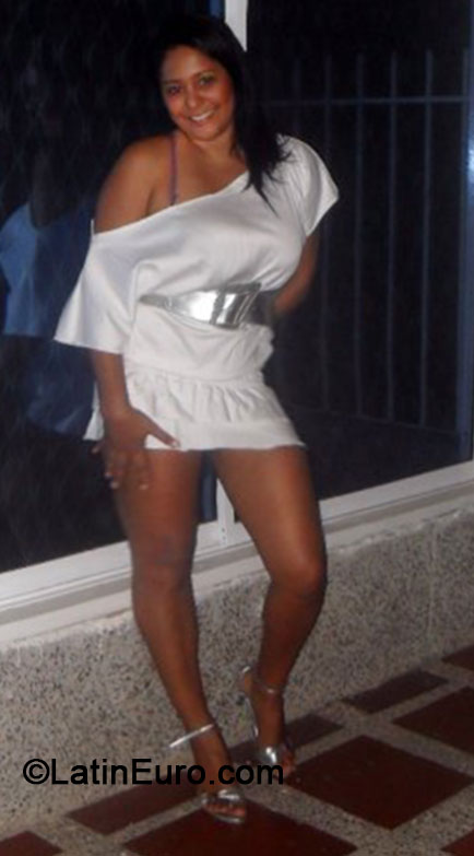 Date this funny Colombia girl Mileidys from Santa Marta CO14600
