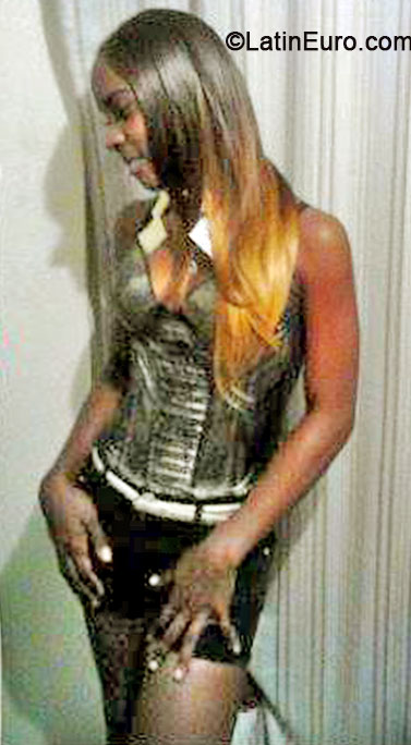 Date this georgeous Jamaica girl Sharona from Ocho Rios JM1452