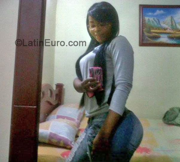 Date this charming Colombia girl Marisol from Cali CO25582