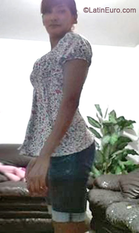 Date this hot Peru girl Maria Teresa from Lima PE874